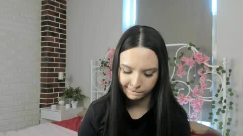 Snapshot of sulemarine chatting on March 25, 9:26 am Lina 3 online show from March 25, 9:26 am