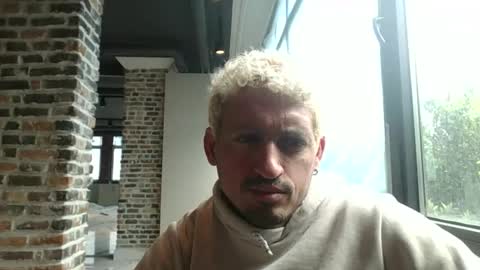 Snapshot of suleymaninki chatting on April 4, 10:57 am suleymaninki online show from April 4, 10:57 am