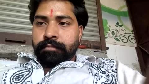 Snapshot of sumitvikramkumar9619 chatting on April 1, 6:36 am sumitvikramkumar9619 online show from April 1, 6:36 am