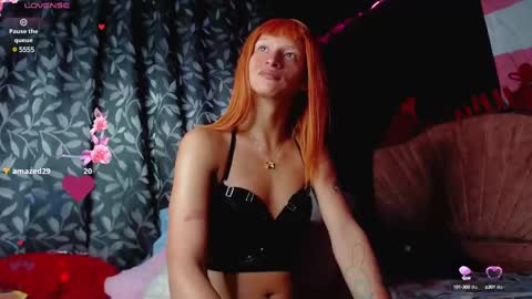 Snapshot of summer__xo chatting on February 23, 6:17 am Summer online show from February 23, 6:17 am