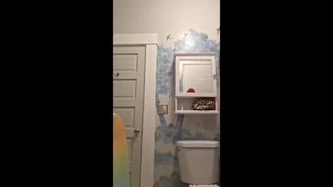 Snapshot of summer_breeze93 chatting on February 16, 8:21 am summer_breeze93 online show from February 16, 8:21 am