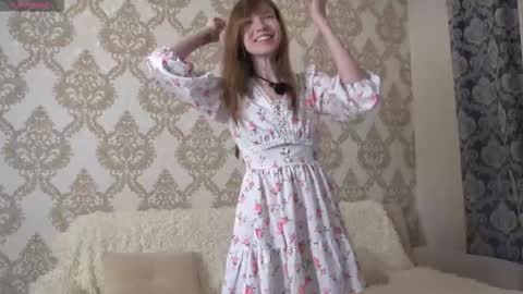 Snapshot of summer_hazee chatting on November 11, 5:51 am Leia online show from November 11, 5:51 am