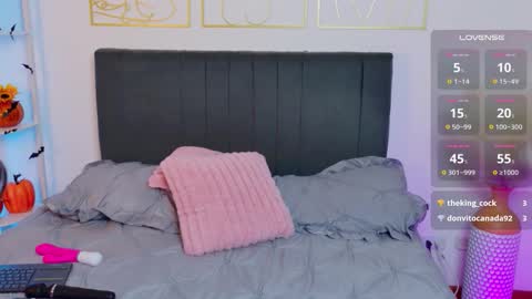 OnlyFans summer holiday online show from October 22, 5:19 am