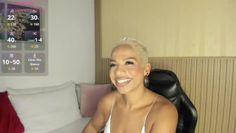 Snapshot of summer_night_ chatting on September 28, 1:16 pm Summer online show from September 28, 1:16 pm