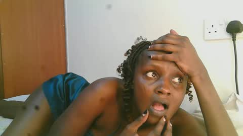 Snapshot of summerdew chatting on March 26, 3:56 am summerdew online show from March 26, 3:56 am