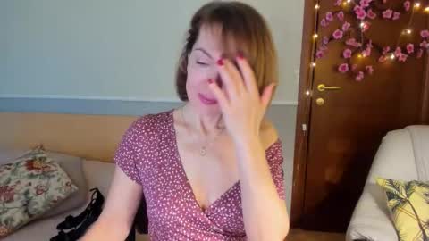 Snapshot of summerliza chatting on April 23, 4:09 pm summerliza online show from April 23, 4:09 pm