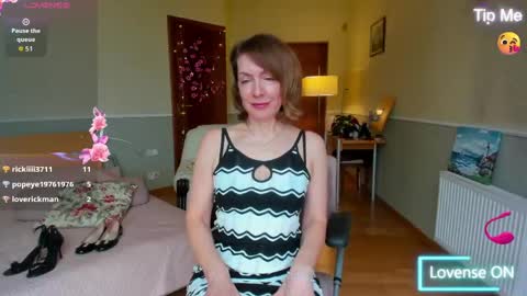 Snapshot of summerliza chatting on April 30, 2:23 pm summerliza online show from April 30, 2:23 pm