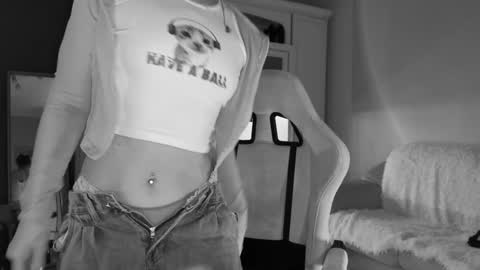 Miss Nelly online show from December 2, 3:58 am