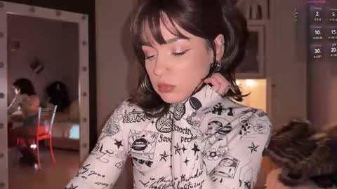 Miss Nelly online show from September 8, 9:58 pm