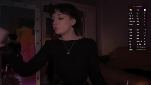 Miss Nelly online show from May 18, 7:31 pm