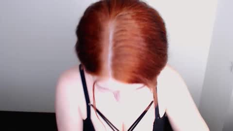 Alexi online show from November 26, 3:24 pm