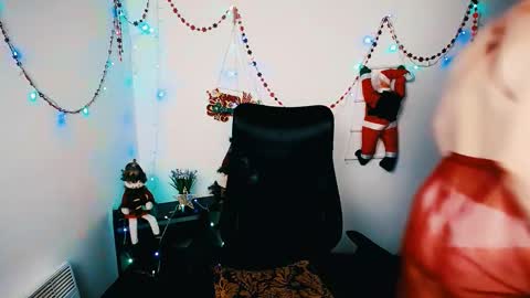 Alexi online show from December 21, 2:57 pm