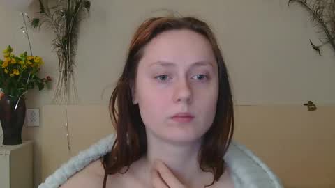 Snapshot of sun_sparkle chatting on April 20, 5:43 am Olivia online show from April 20, 5:43 am