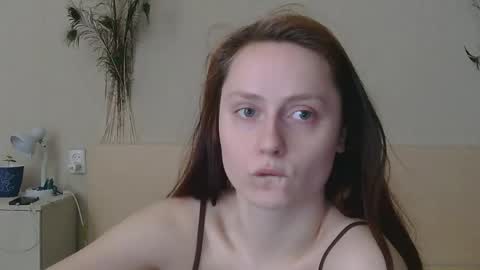 Snapshot of sun_sparkle chatting on April 22, 9:44 am Olivia online show from April 22, 9:44 am