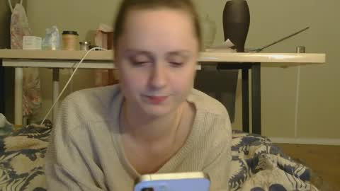 Snapshot of sun_sparkle chatting on May 19, 7:42 pm Olivia online show from May 19, 7:42 pm