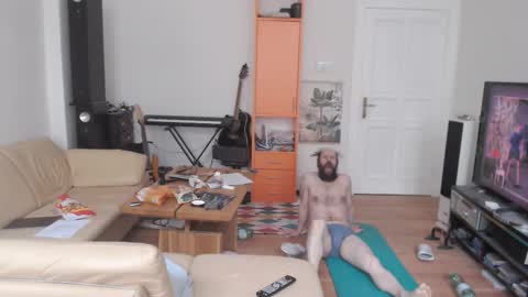 Snapshot of sunbeatshower chatting on September 30, 2:44 pm sunbeatshower online show from September 30, 2:44 pm