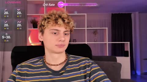 Snapshot of sunburn_boy chatting on January 29, 4:19 pm Emilio online show from January 29, 4:19 pm
