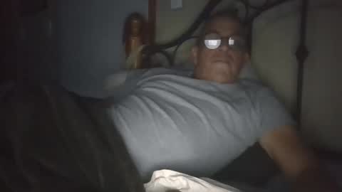 sundawg420m online show from November 4, 4:22 am