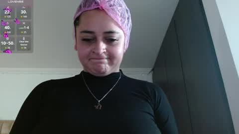 Jeraldine online show from April 8, 7:25 pm