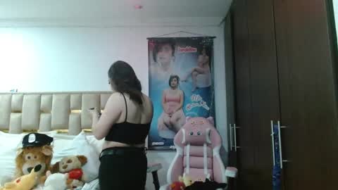 Jeraldine online show from May 7, 10:37 pm