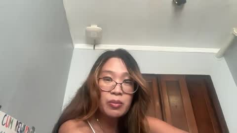 Snapshot of sunneeshellee chatting on June 24, 10:42 pm sunneeshellee online show from June 24, 10:42 pm