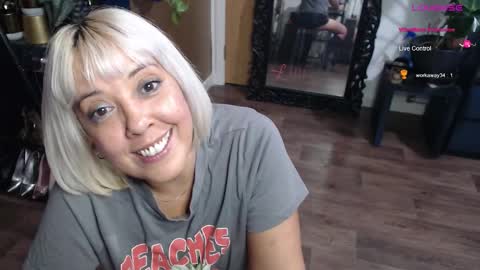 Sunni Knight online show from September 19, 12:12 am