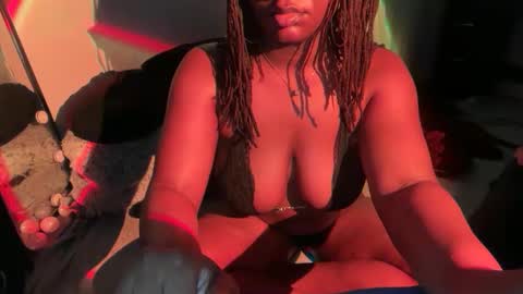 Snapshot of sunnisoles99 chatting on March 5, 3:08 pm Sunni online show from March 5, 3:08 pm