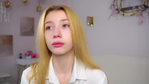 Lily online show from February 28, 2:51 pm