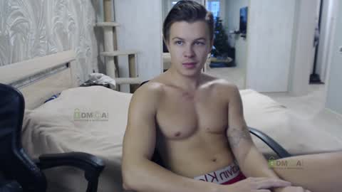 Snapshot of sunny1girl chatting on December 29, 2:38 am Alice and Sergey online show from December 29, 2:38 am