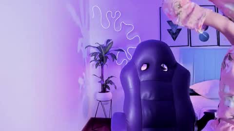 Snapshot of sunny__frost chatting on September 29, 12:10 pm Sunny online show from September 29, 12:10 pm