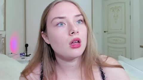 Vanessa online show from November 7, 12:27 pm