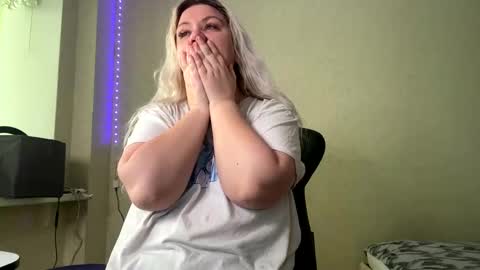 sunny mood online show from January 9, 9:59 am