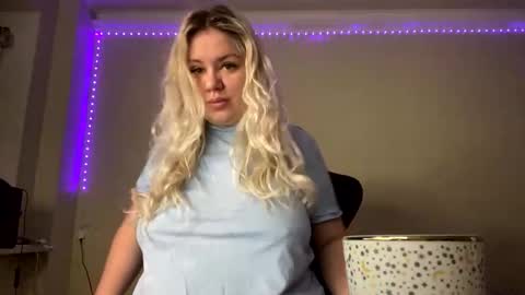 sunny mood online show from January 9, 6:04 pm