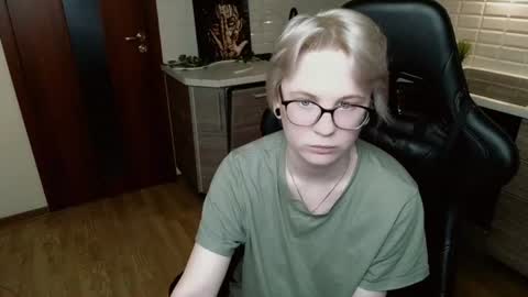sunny mood online show from June 21, 11:07 pm