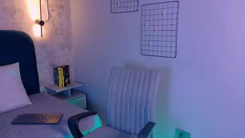 Snapshot of sunny_river chatting on March 28, 12:16 pm Sunny River online show from March 28, 12:16 pm