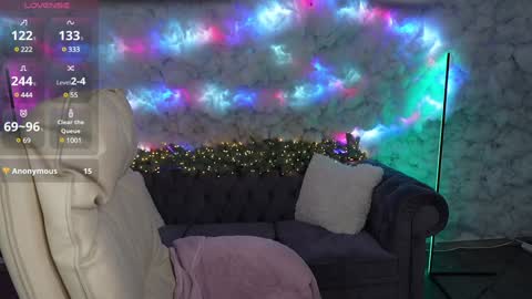 S U N N Y online show from December 11, 3:05 pm