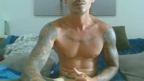 Snapshot of sunnyboy509286 chatting on December 5, 3:48 am Seb online show from December 5, 3:48 am