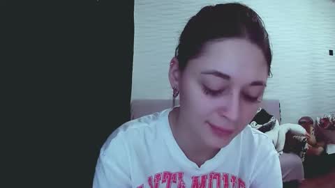 Snapshot of sunnygirlnicole chatting on October 18, 8:48 am SunnyGirlNicole online show from October 18, 8:48 am