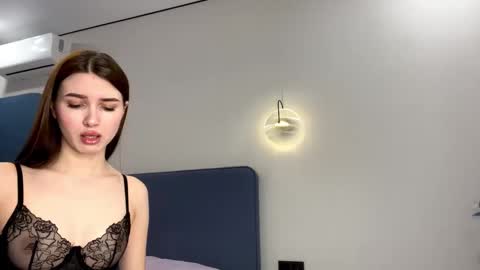 Christina online show from March 20, 8:08 am