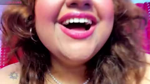 Snapshot of sunnyhoney_ chatting on March 5, 12:56 pm Sunny online show from March 5, 12:56 pm