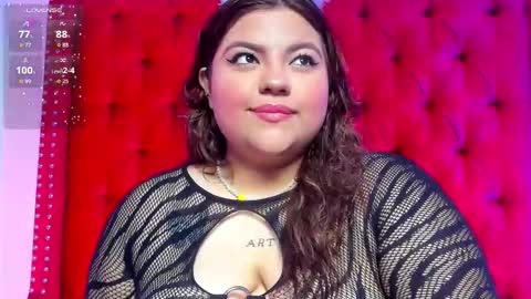 Snapshot of sunnyhoney_ chatting on March 10, 12:43 pm Sunny online show from March 10, 12:43 pm