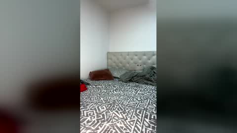 Sunnymoon online show from April 16, 3:07 am