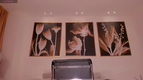 Sunny Rivers online show from January 11, 4:57 pm