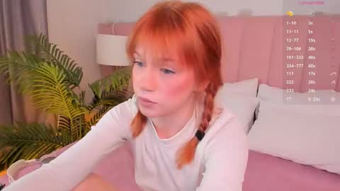 Snapshot of sunrisee_ chatting on March 23, 11:53 pm sunrisee_ online show from March 23, 11:53 pm