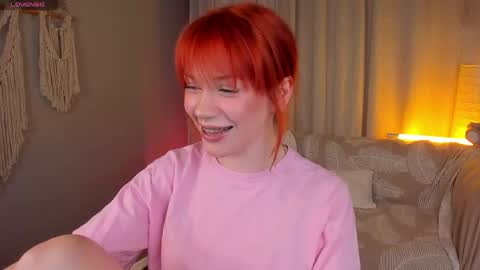 Snapshot of sunrisee_ chatting on April 25, 4:59 pm sunrisee_ online show from April 25, 4:59 pm