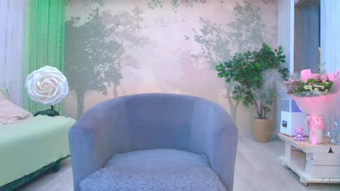 Eva  online show from March 28, 3:33 pm