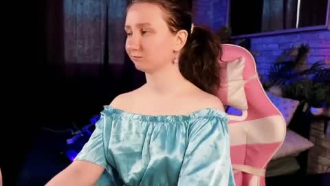 Alice online show from May 5, 1:41 pm
