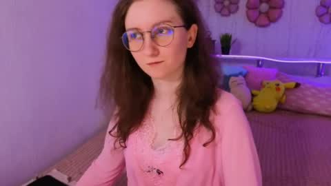 Alice online show from May 7, 2:33 pm