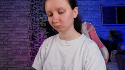 Alice online show from May 13, 5:49 am