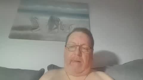 Sunspotbaby online show from February 7, 10:35 pm